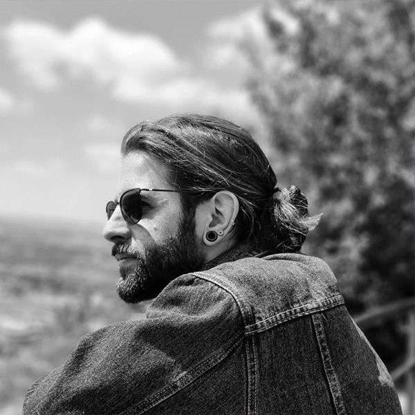 Ein Portrait von dem TätowiererRay von FineArt Tattoo in Köln